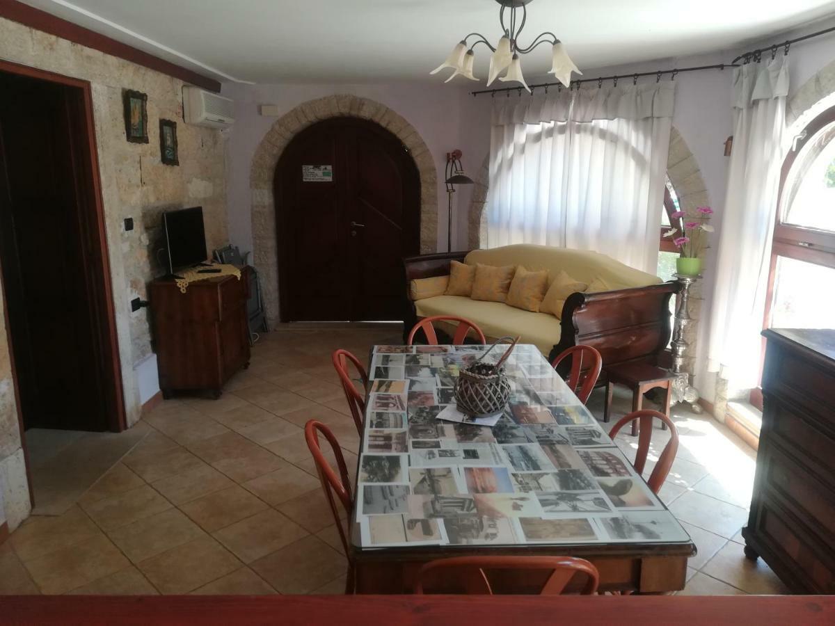 Jolly Apartment *